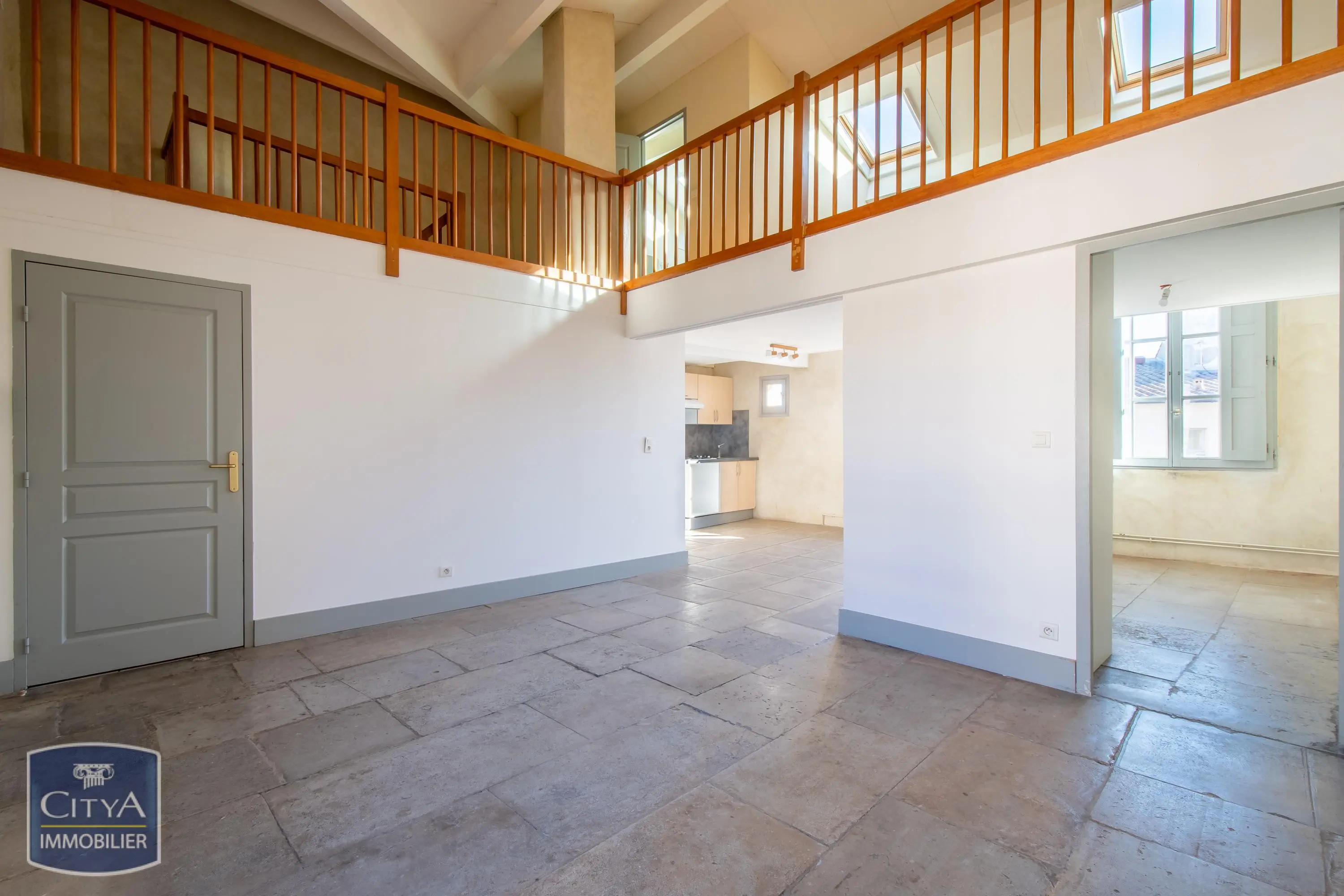 Photo 2 Appartement 5 pièces 89.97m²