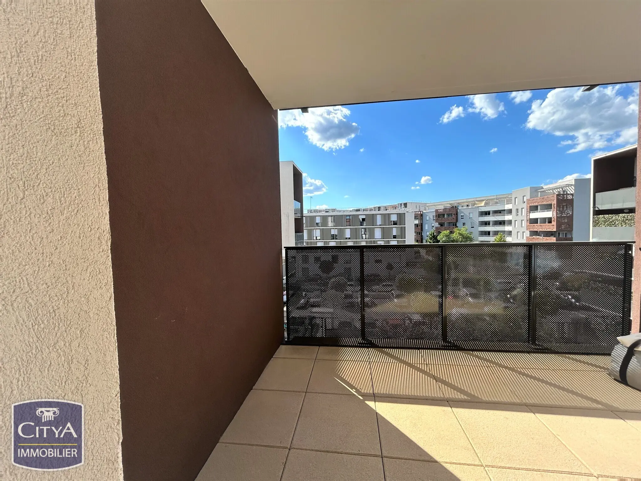 Photo 1 Appartement 1 pièce 24.3m²
