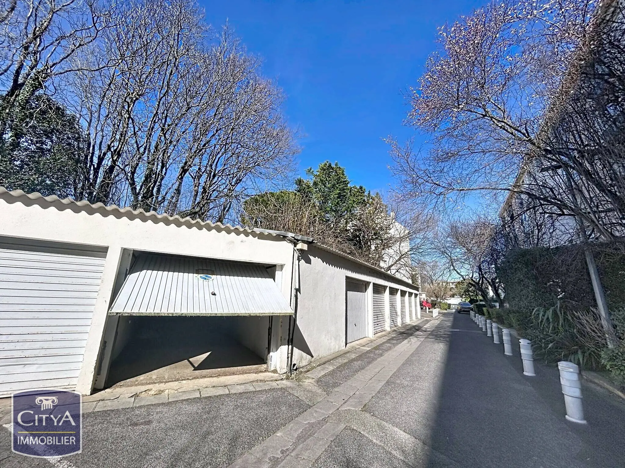 Photo 1 Parking 18.9m²
