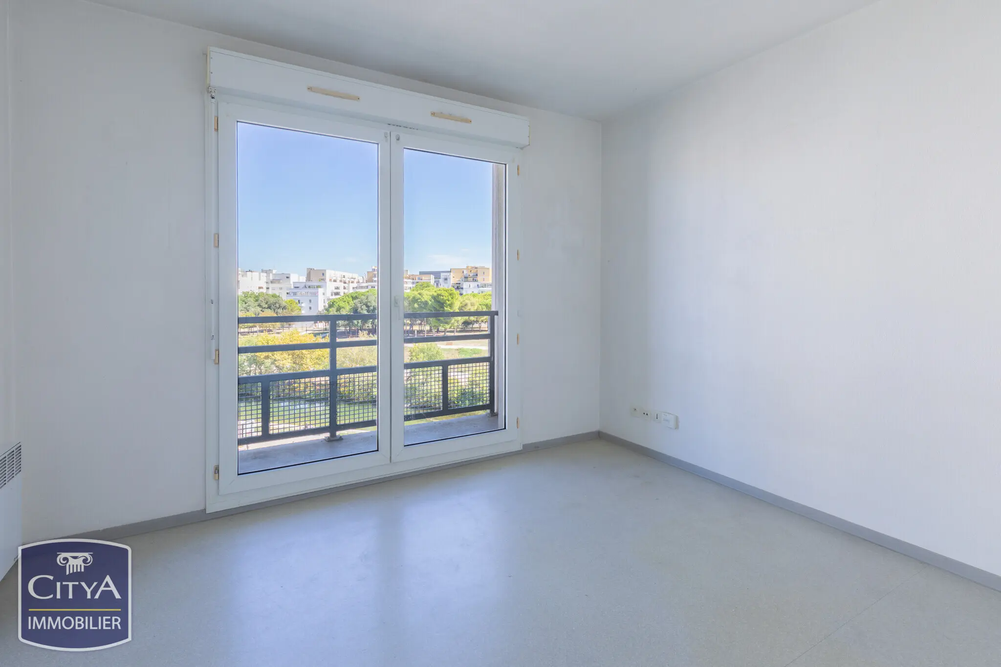 Photo 2 Appartement 1 pièce 18.28m²