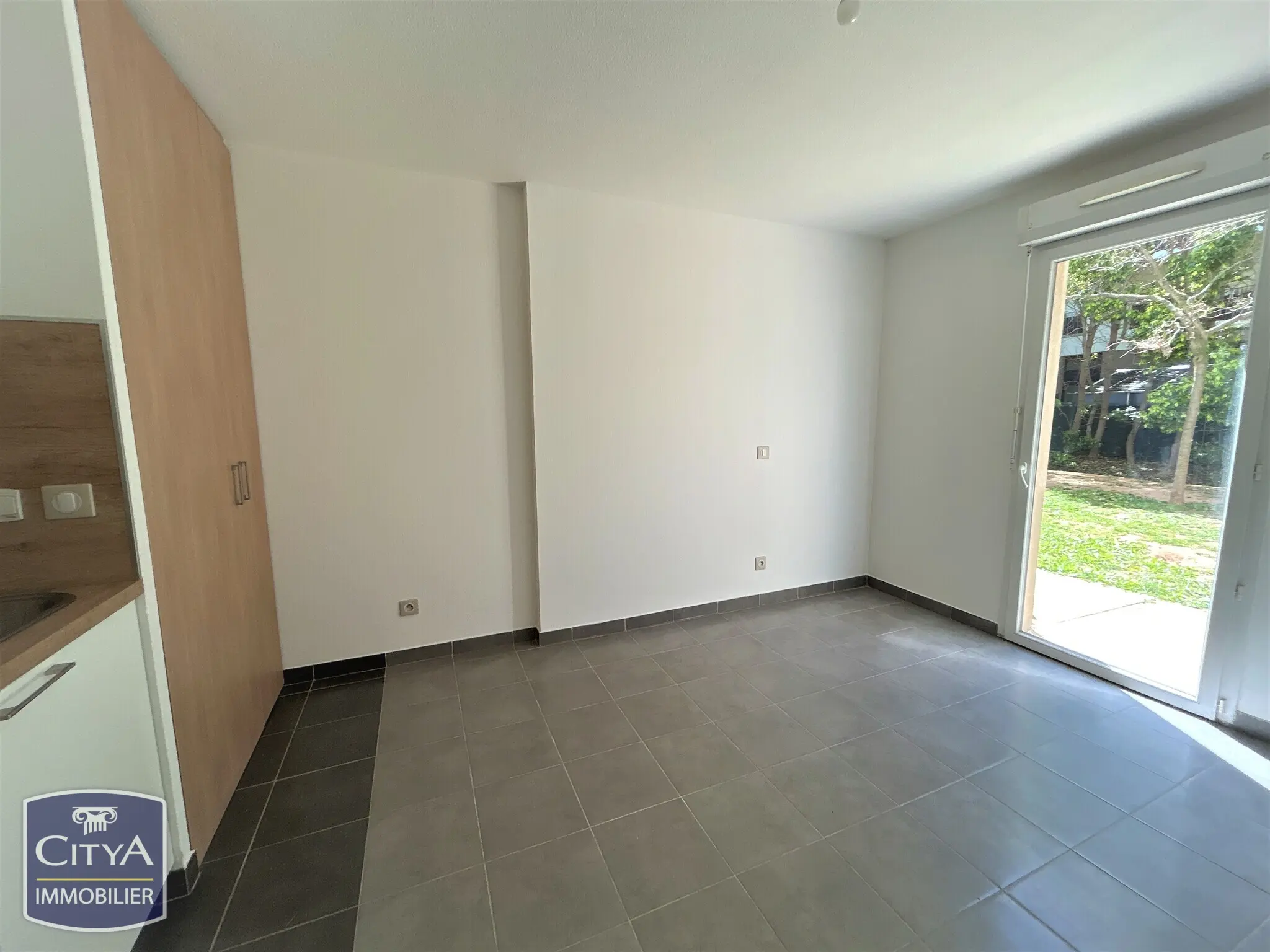 Photo 3 Appartement 1 pièce 21.8m²