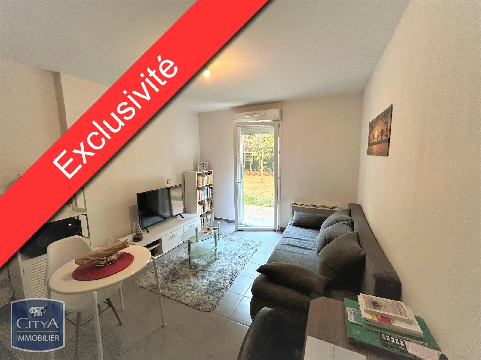 Photo 1 Appartement 1 pièce 21.8m²