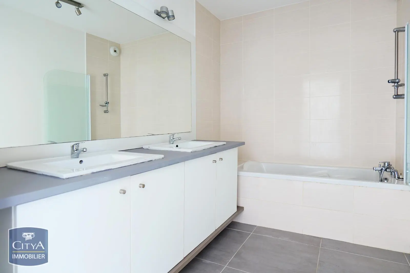 Photo 10 Appartement 4 pièces 82.3m²