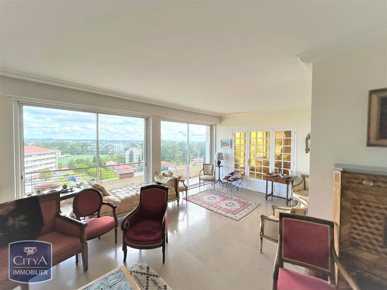 Photo 2 Appartement 6 pièces 146.81m²