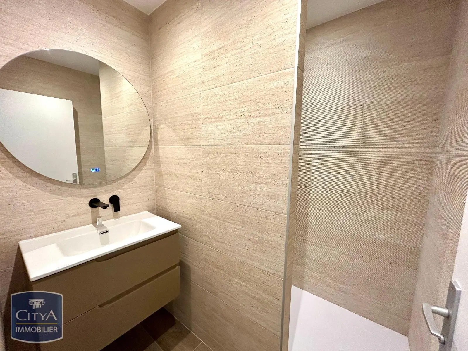 Photo 10 Appartement 4 pièces 106.48m²