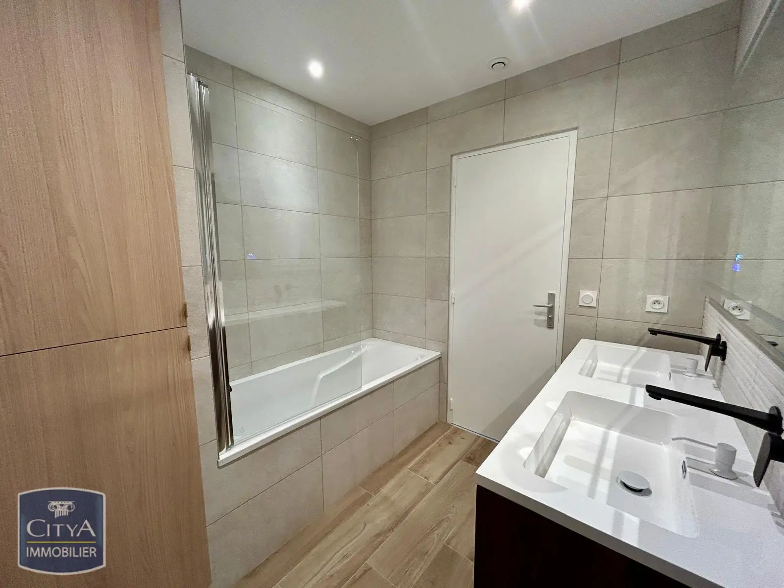 Photo 7 Appartement 4 pièces 106.48m²