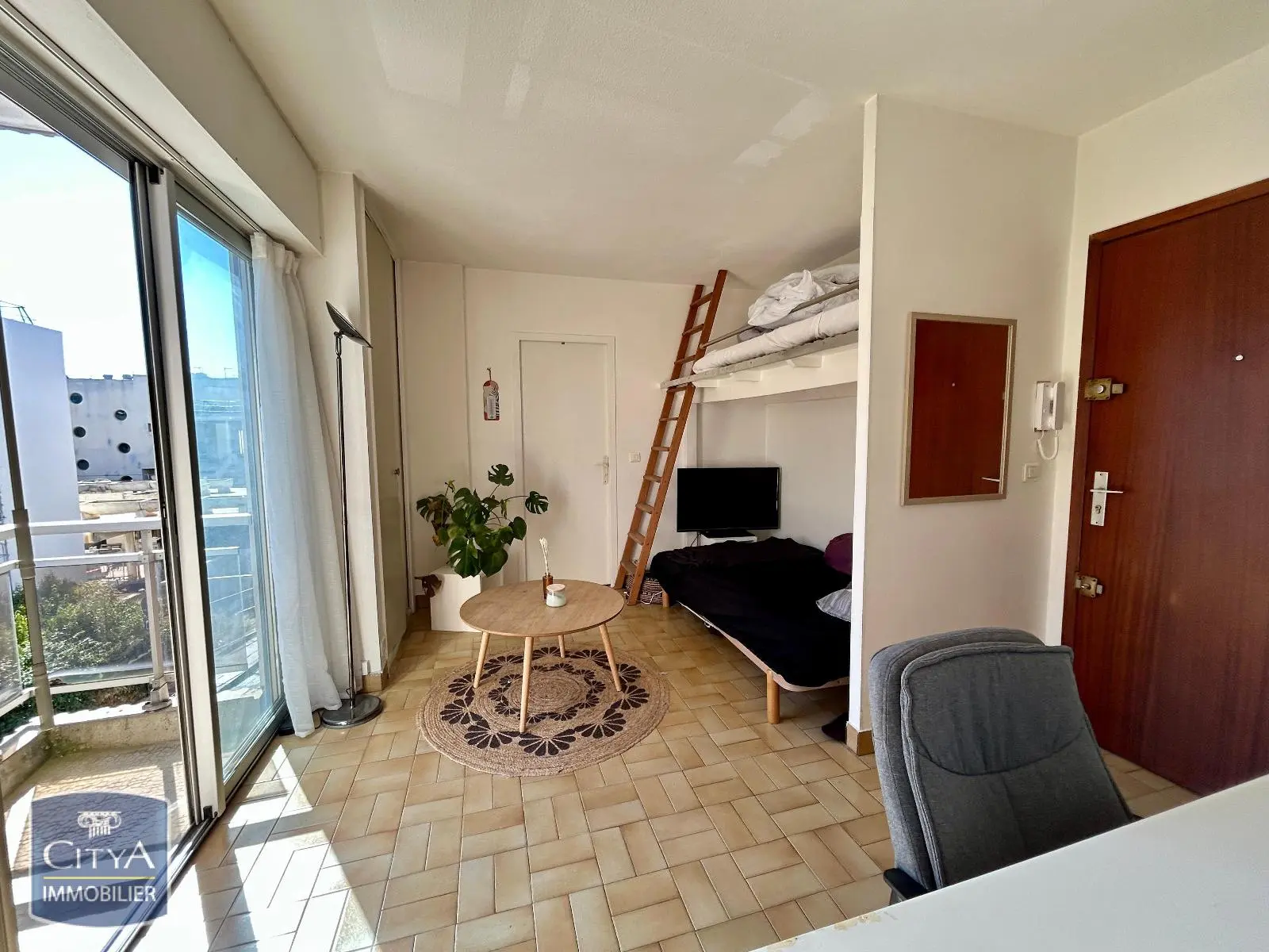 Photo 2 Appartement 1 pièce 20.75m²