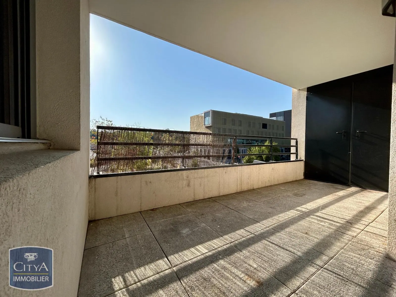 Terrasse avec rangement