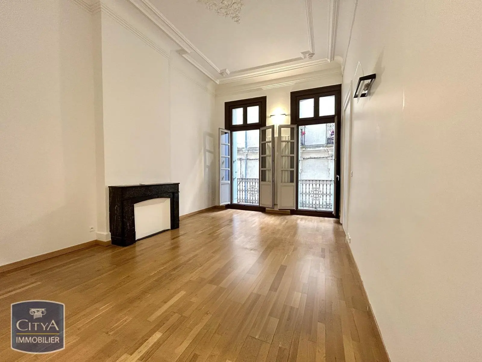 Photo 1 Appartement 5 pièces 110.82m²