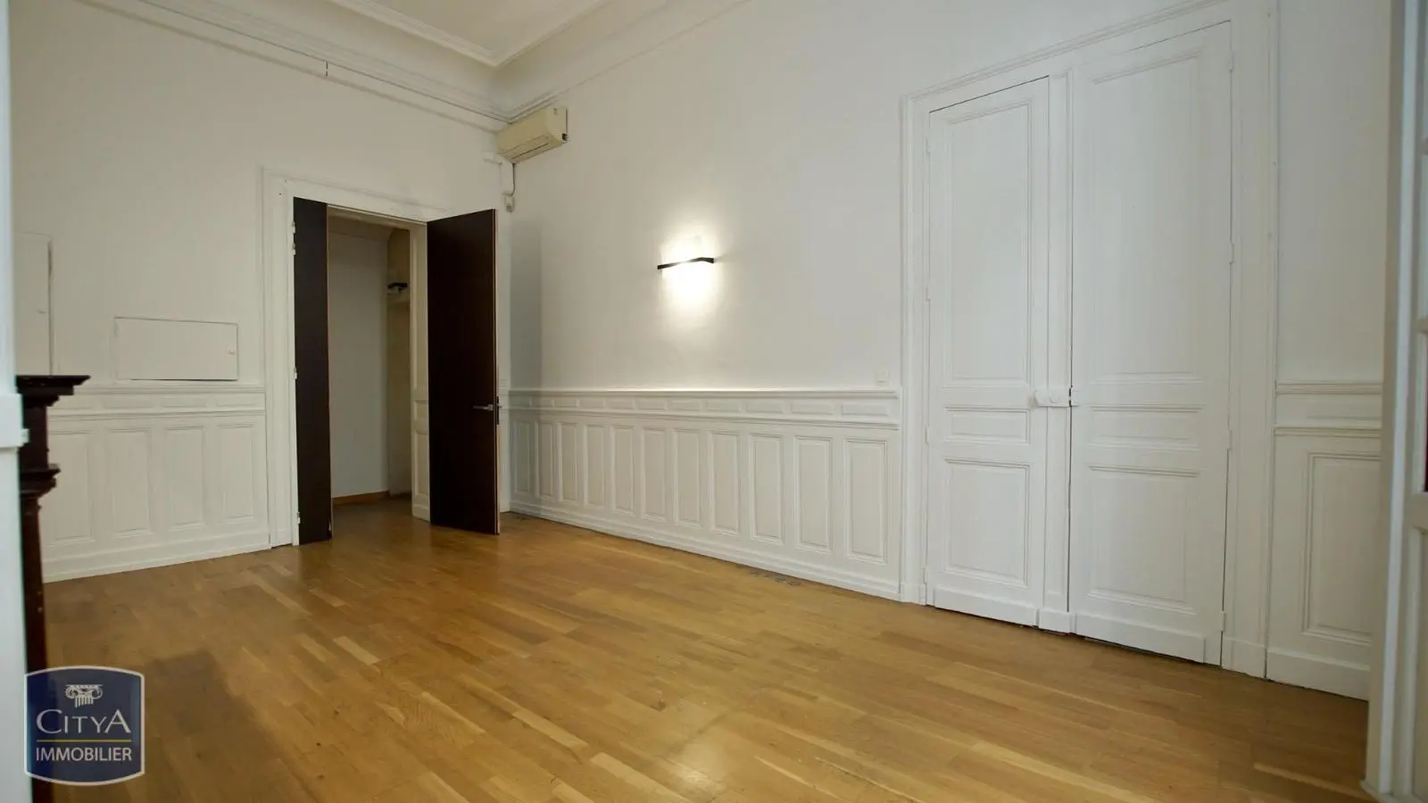 Photo 4 Appartement 5 pièces 110.82m²