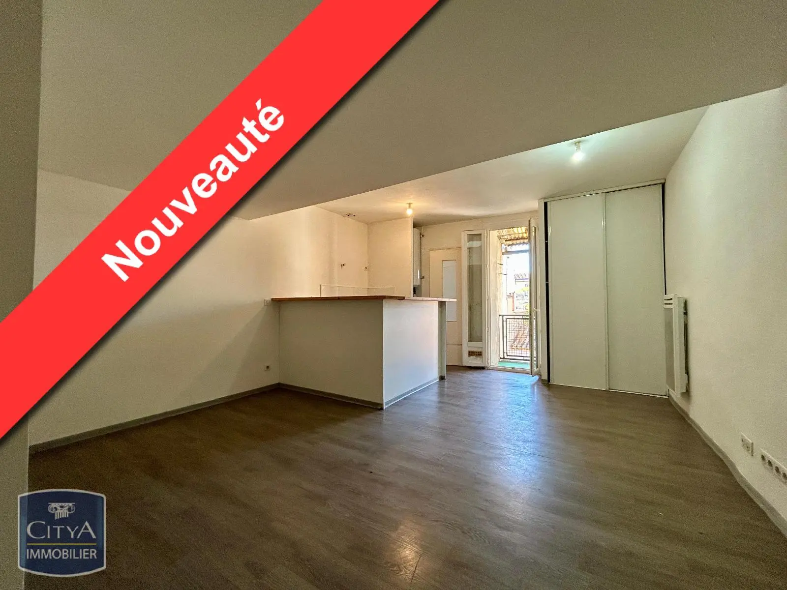 Photo 1 Appartement 1 pièce 28.45m²