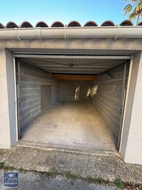 Photo 1 Parking 15m²