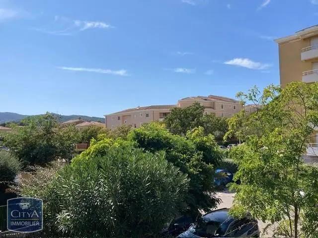 Photo 3 Appartement 2 pièces 27.8m²