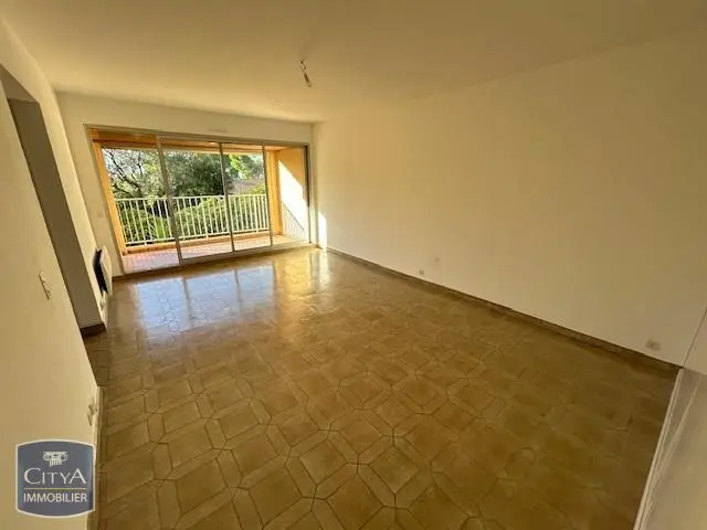 Photo 2 Appartement 4 pièces 75m²