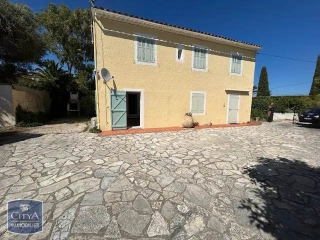 Appartement 2 pièces 45 m² · à Sanary-sur-Mer · 44,6 m² · 980 €