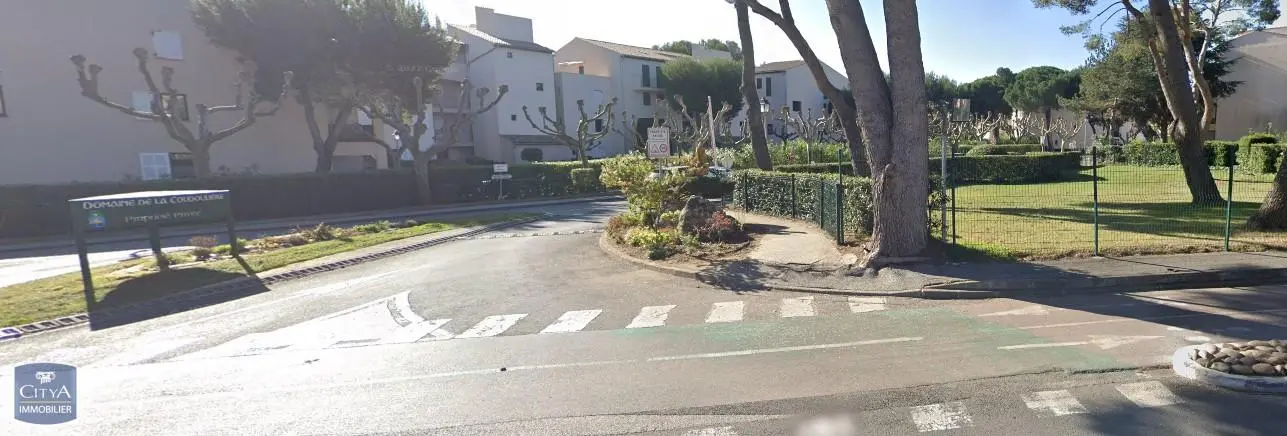 Photo 1 Parking