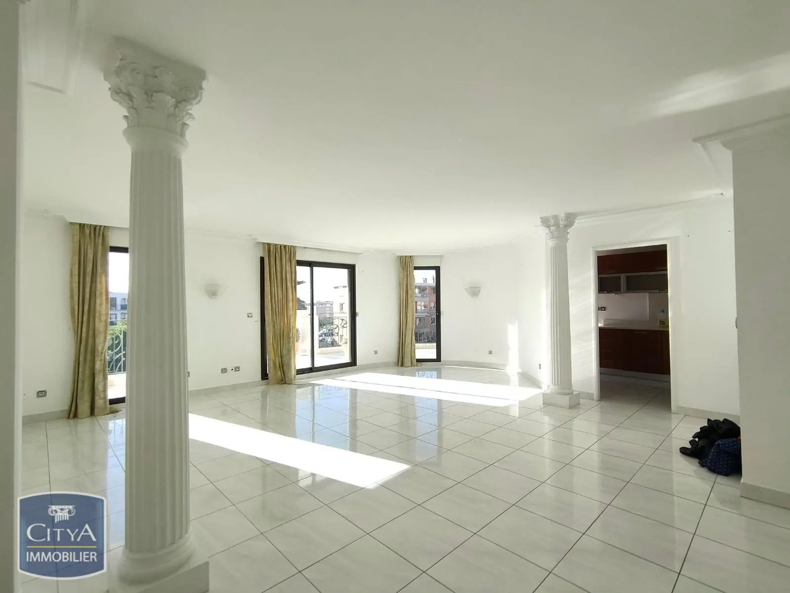 Photo 2 Appartement 3 pièces 105.59m²