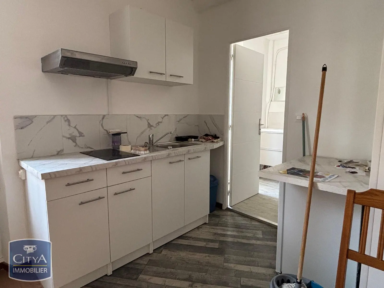 Photo 2 Appartement 1 pièce 21.8m²