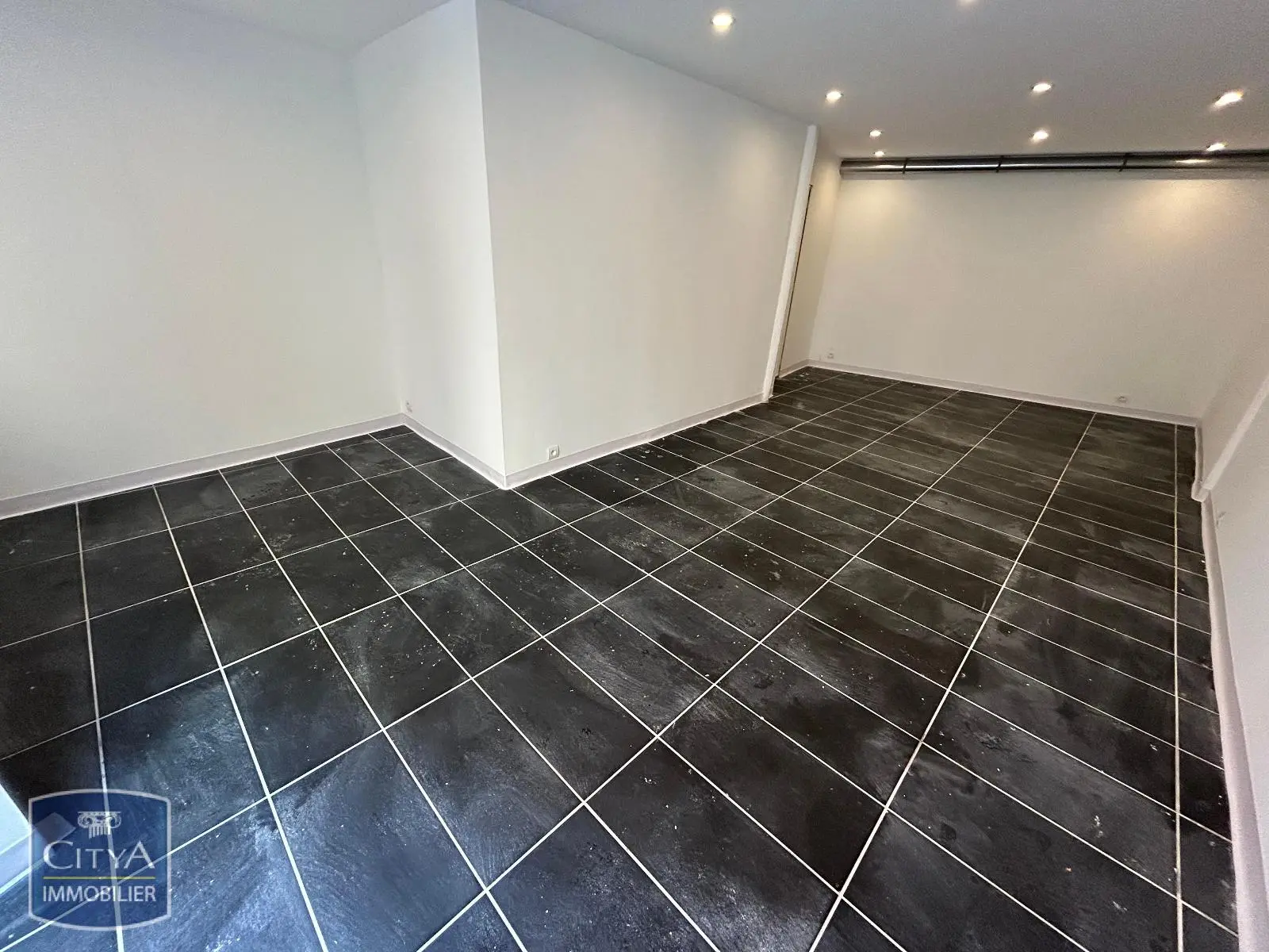 Photo 2 Local Commercial