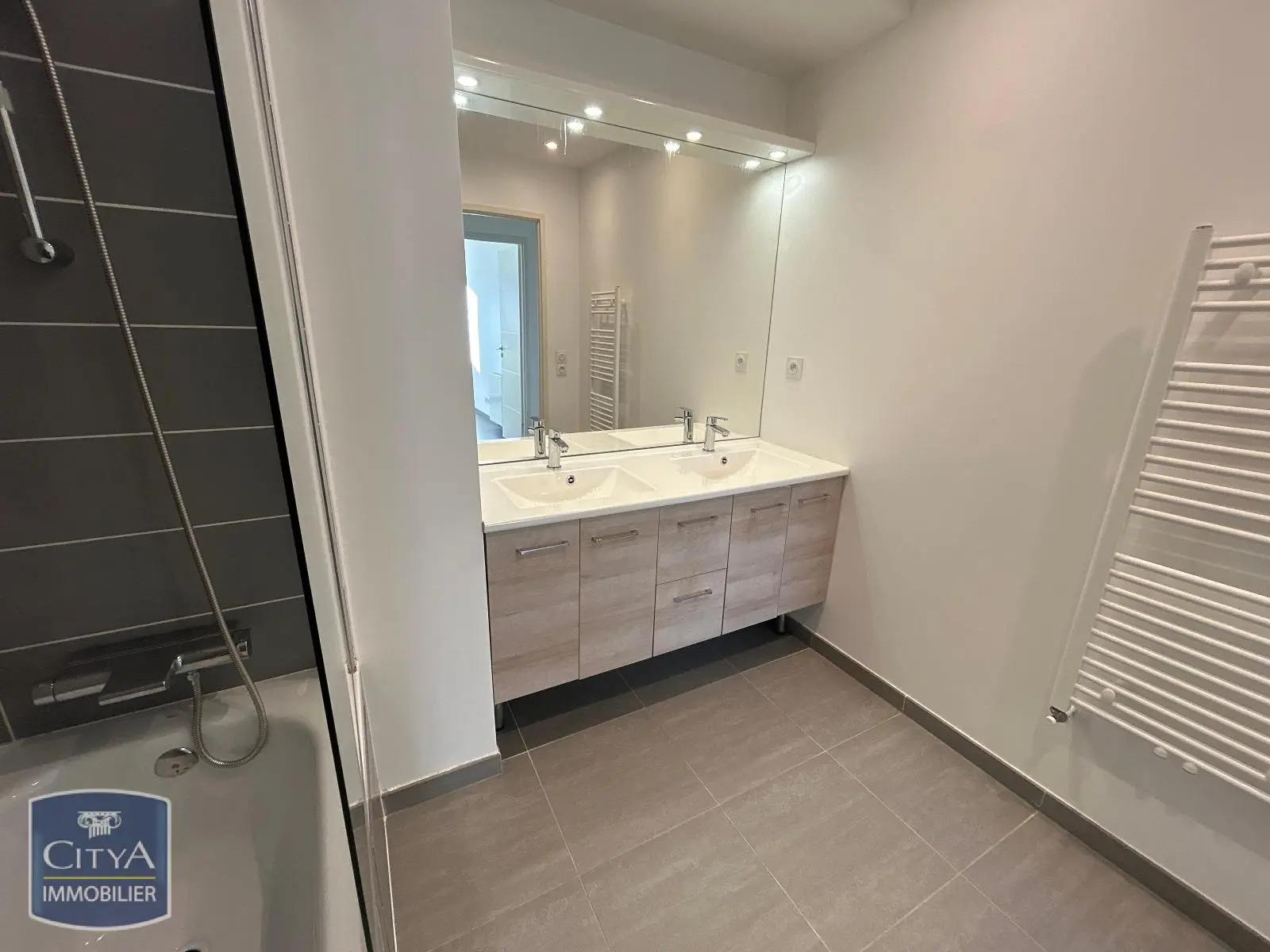 Photo 7 Appartement 4 pièces 97.06m²