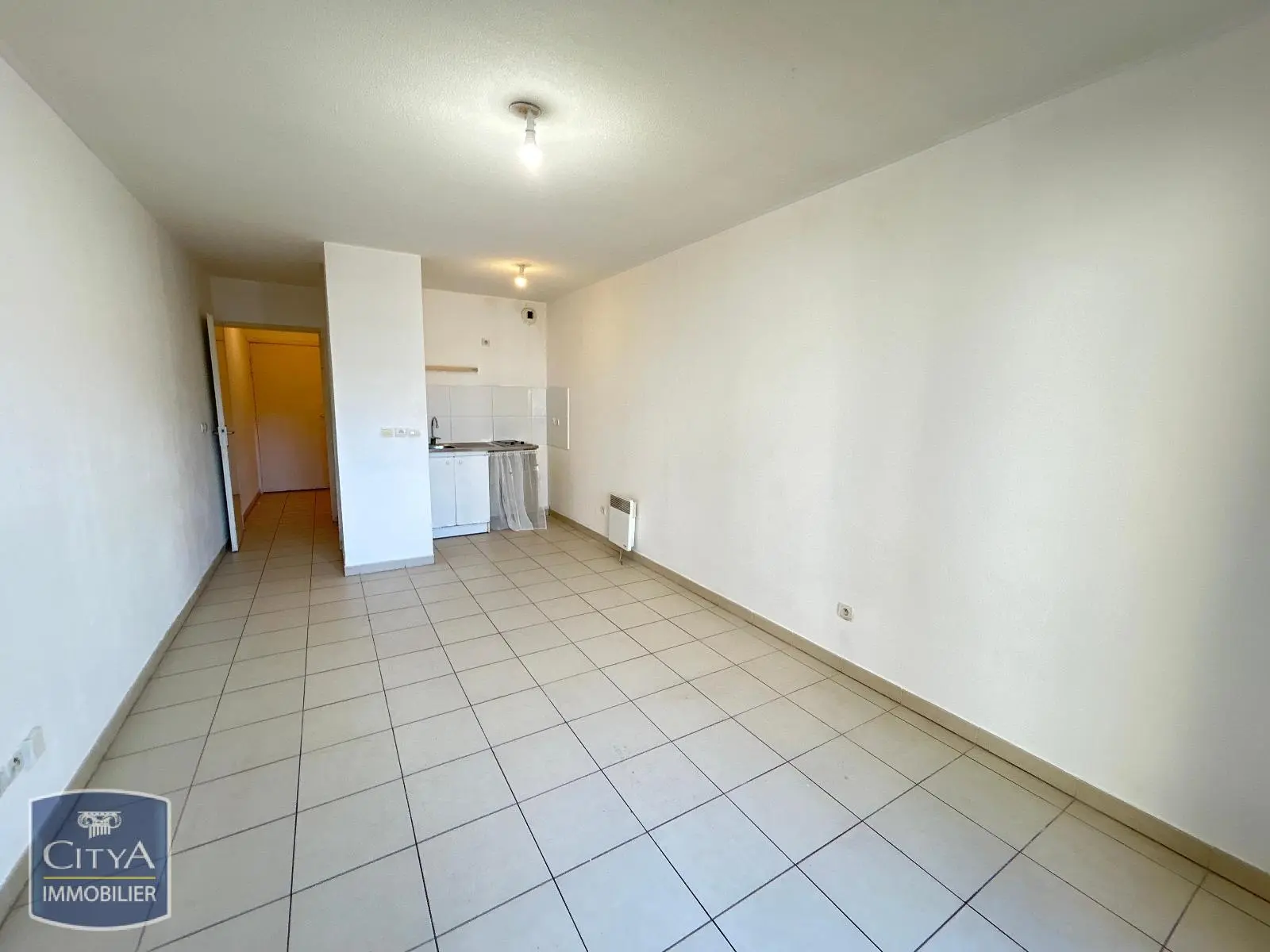 Photo 2 Appartement 1 pièce 27.15m²