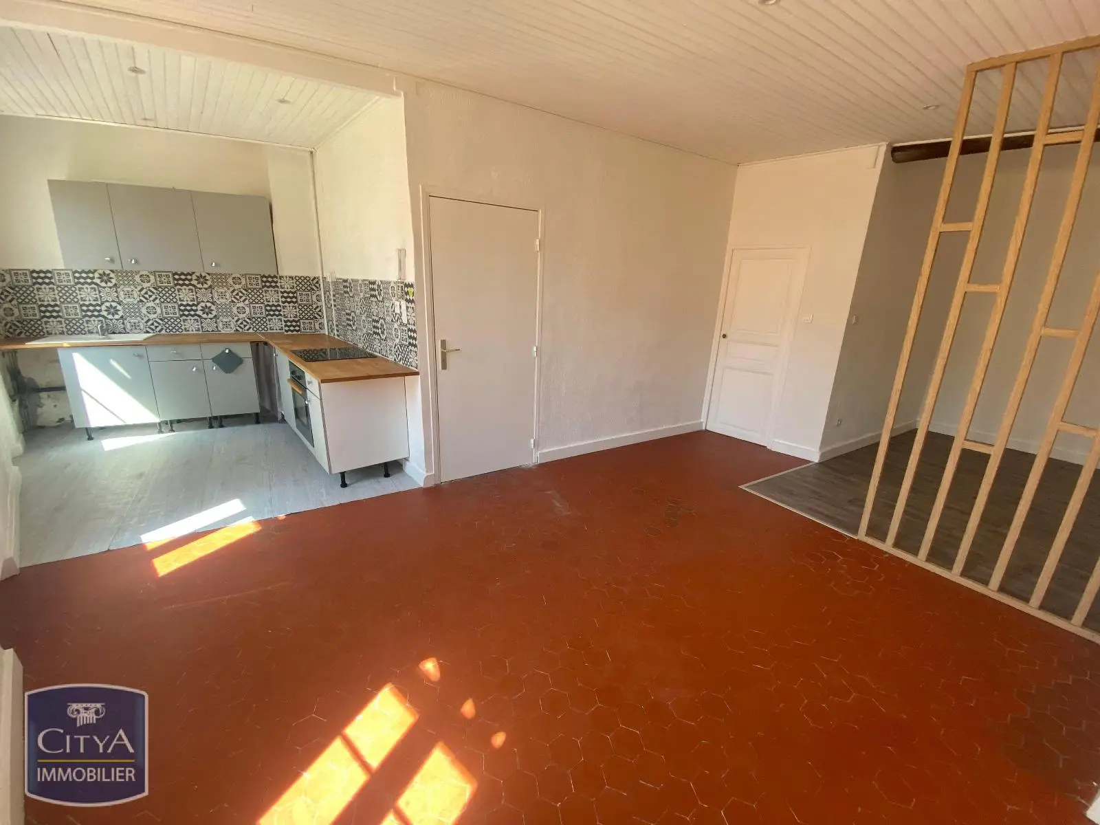 Photo 1 Appartement 1 pièce 38.09m²