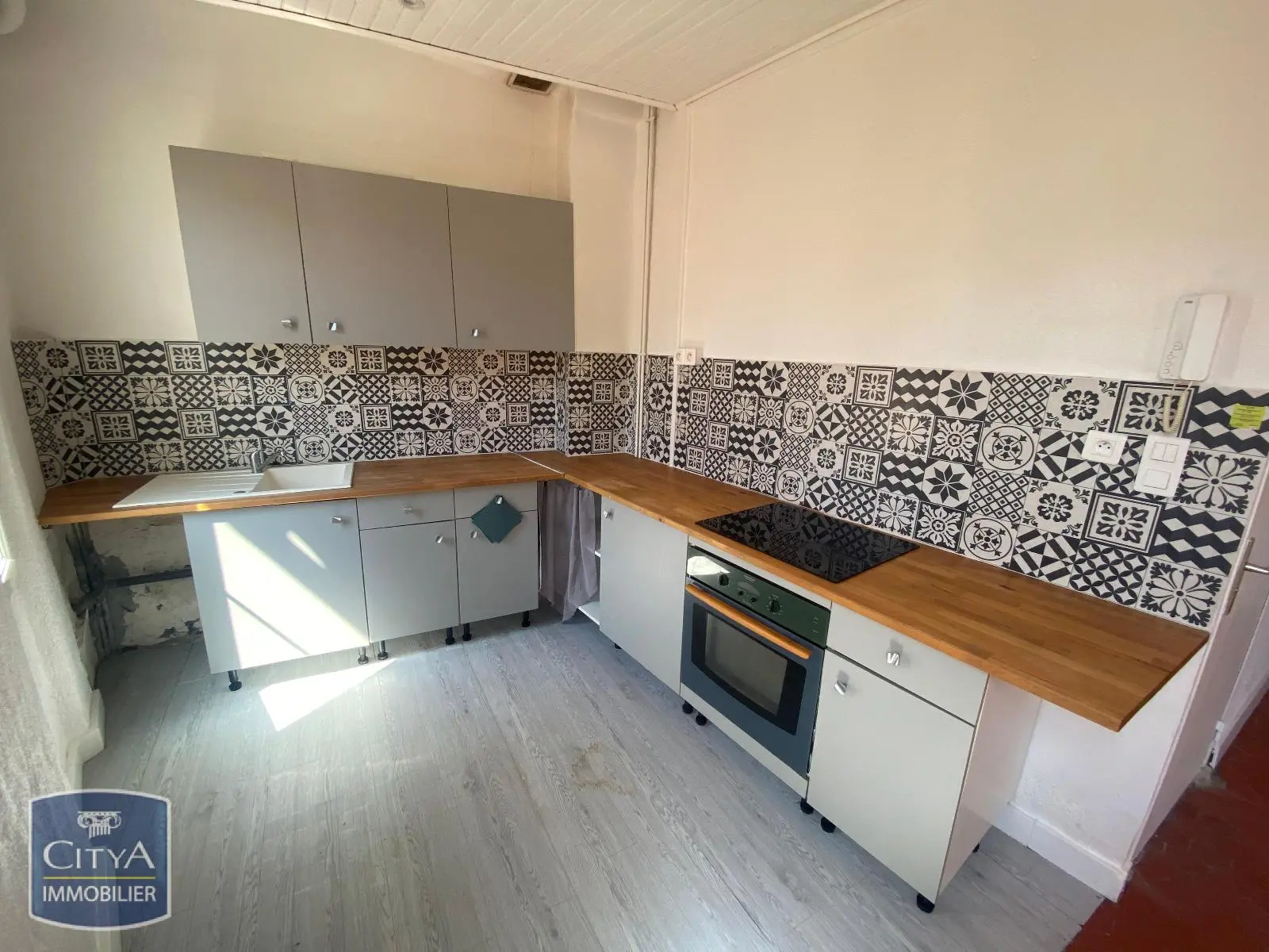 Photo 2 Appartement 1 pièce 38.09m²