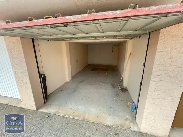 Photo 2 Parking 14m²