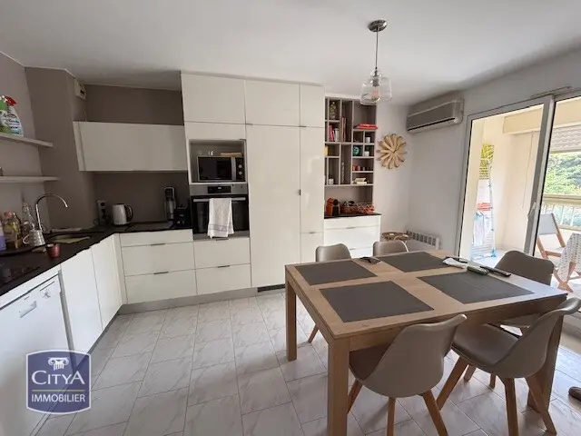 Photo 1 Appartement 4 pièces 60m²