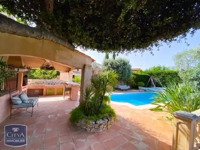 Photo 4 Maison 6 pièces 176m²