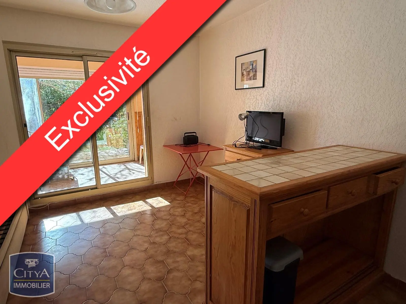 Photo 1 Appartement 1 pièce 21.79m²