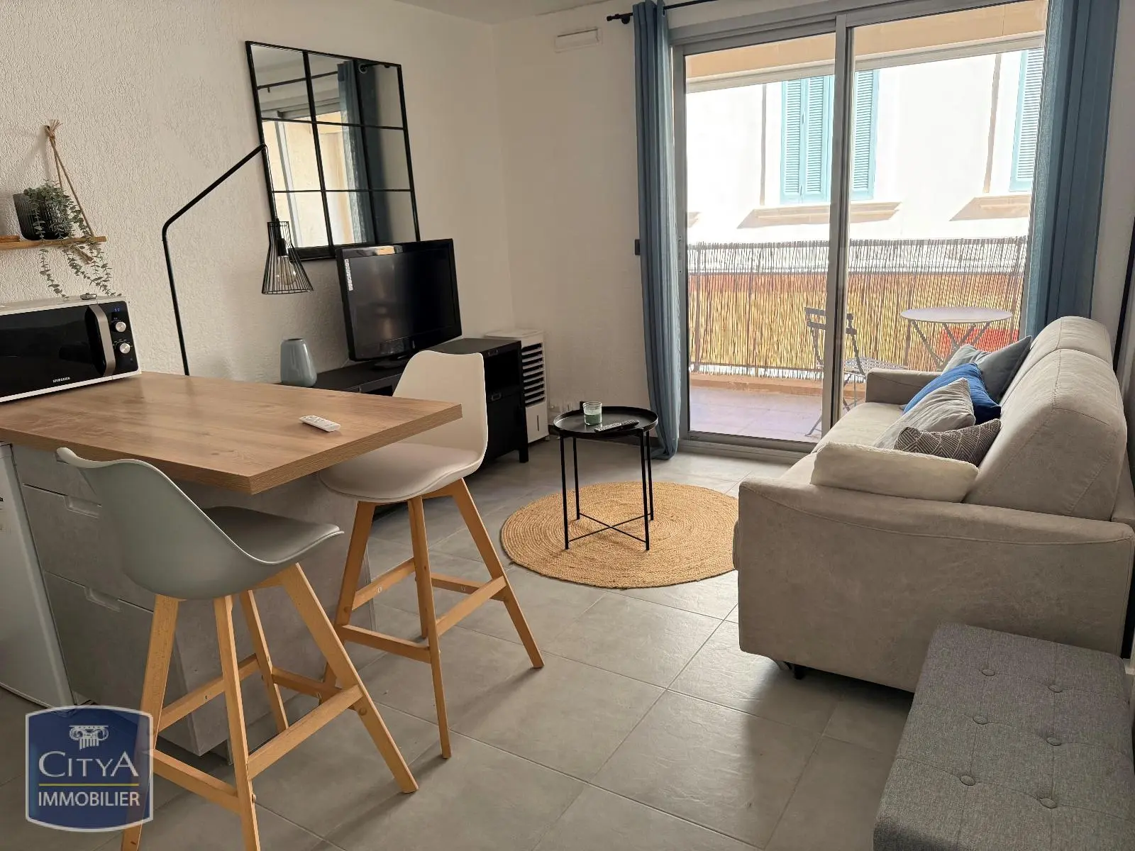 Photo 1 Appartement 1 pièce 24m²