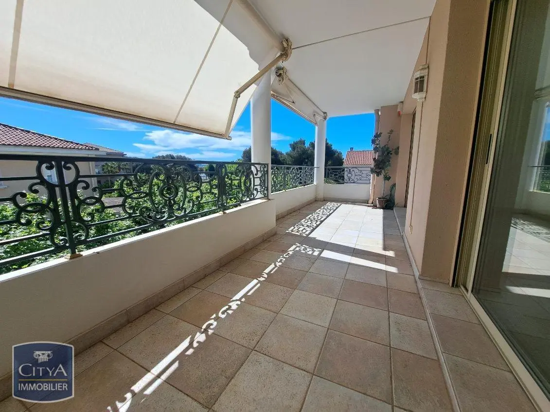 Photo 10 Appartement 4 pièces 150m²