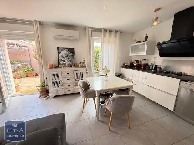 Photo 2 Appartement 2 pièces 97m²
