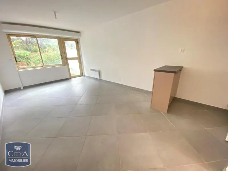 Photo 5 Appartement 1 pièce 28.5m²