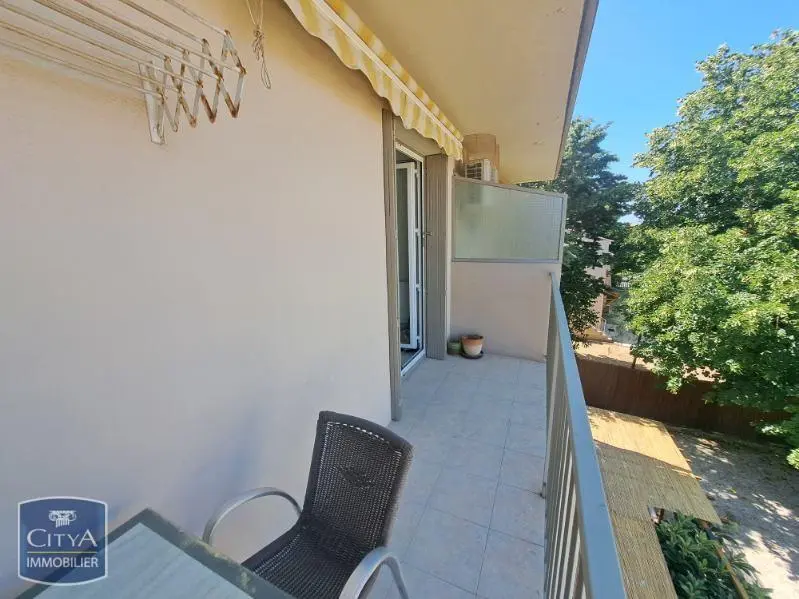 Photo 1 Appartement 1 pièce 26m²