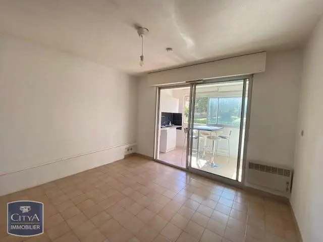 Photo 2 Appartement 1 pièce 21m²