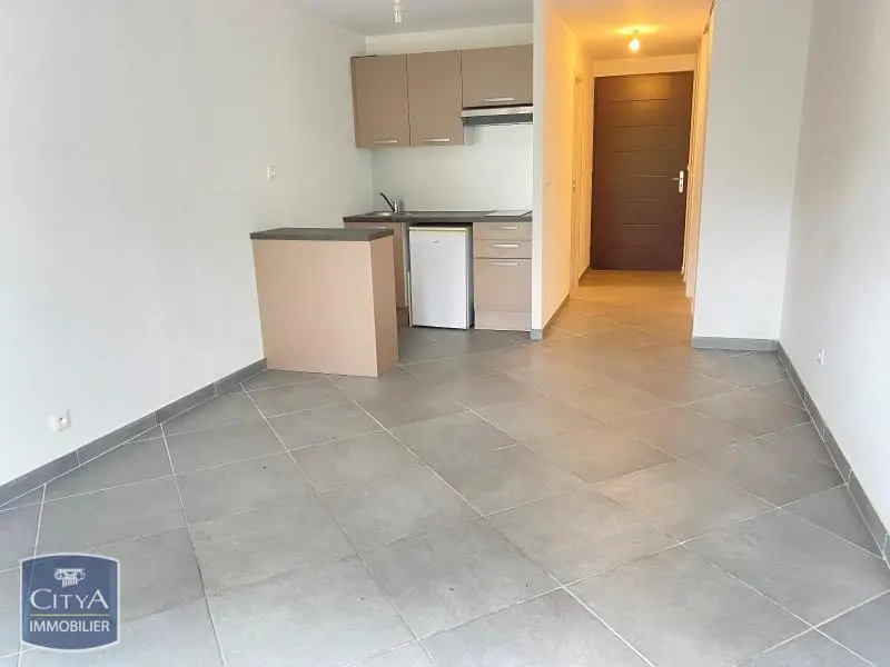 Photo 3 Appartement 1 pièce 28.5m²