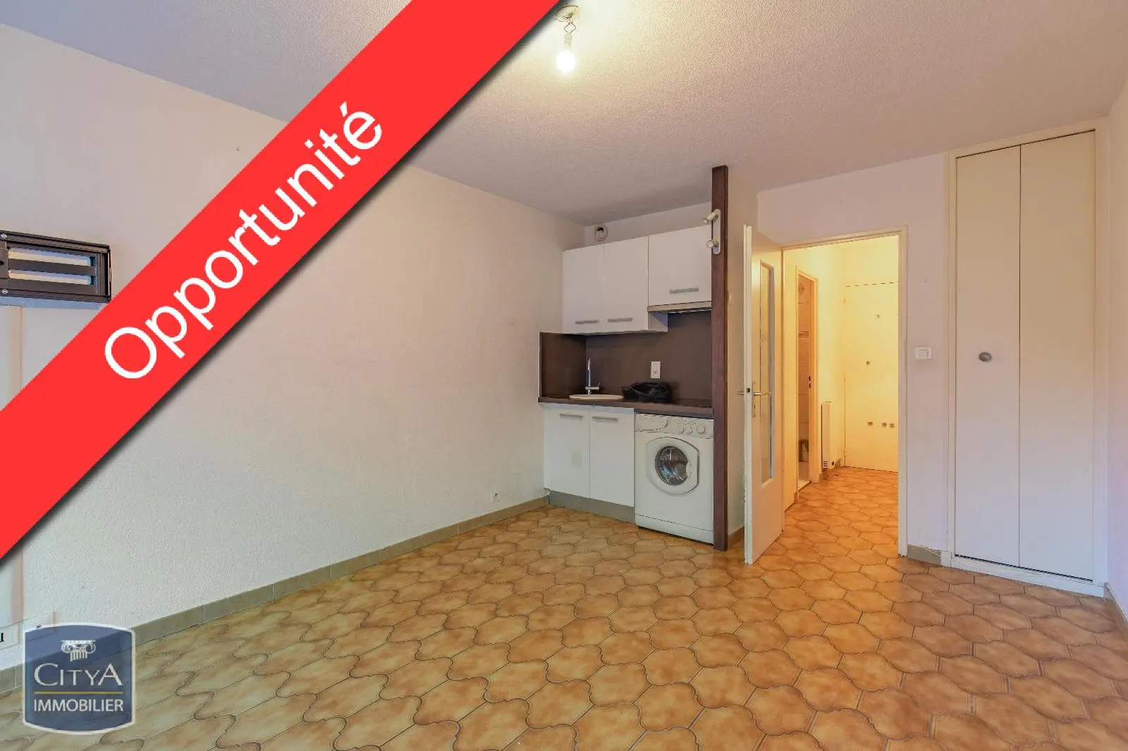 Photo 1 Appartement 1 pièce 30.5m²