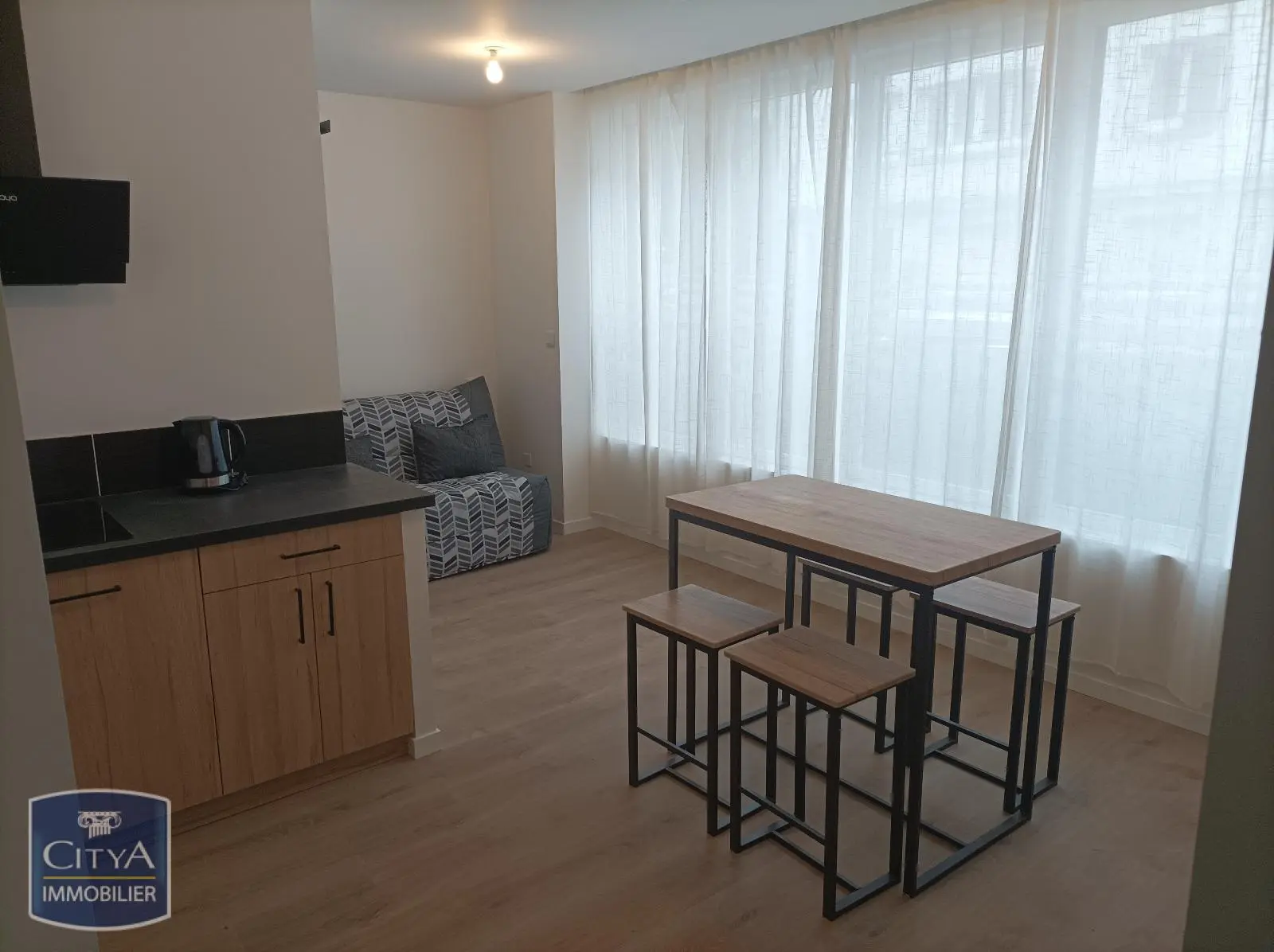 Photo 1 Appartement 1 pièce 21.53m²