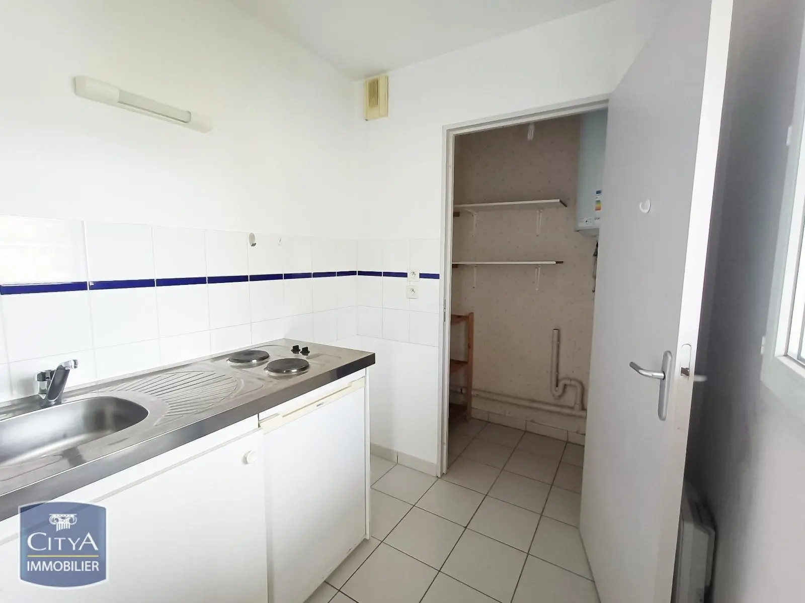 Photo 2 Appartement 1 pièce 35.85m²