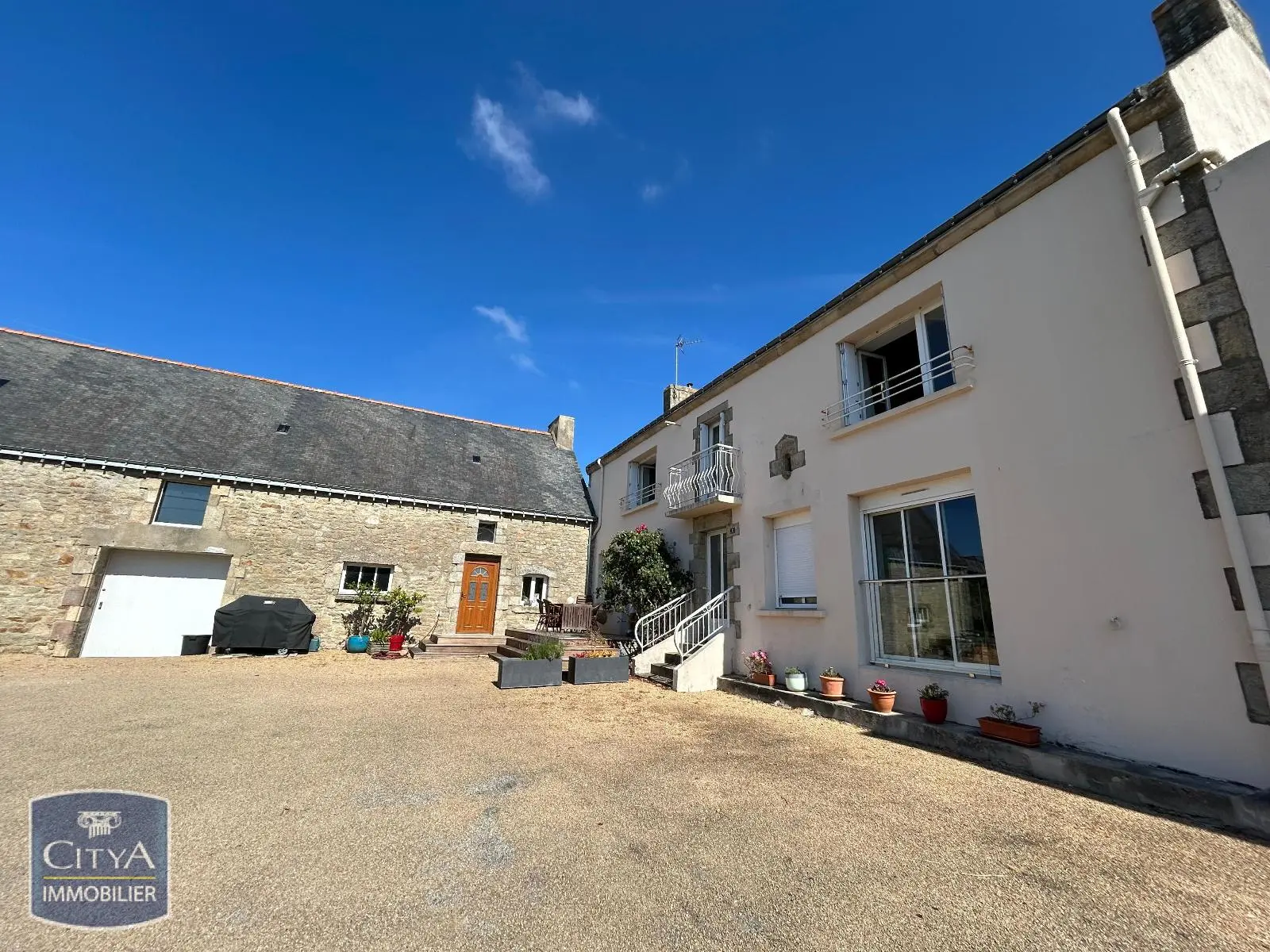 Photo 1 Maison 5 pièces 189.01m²