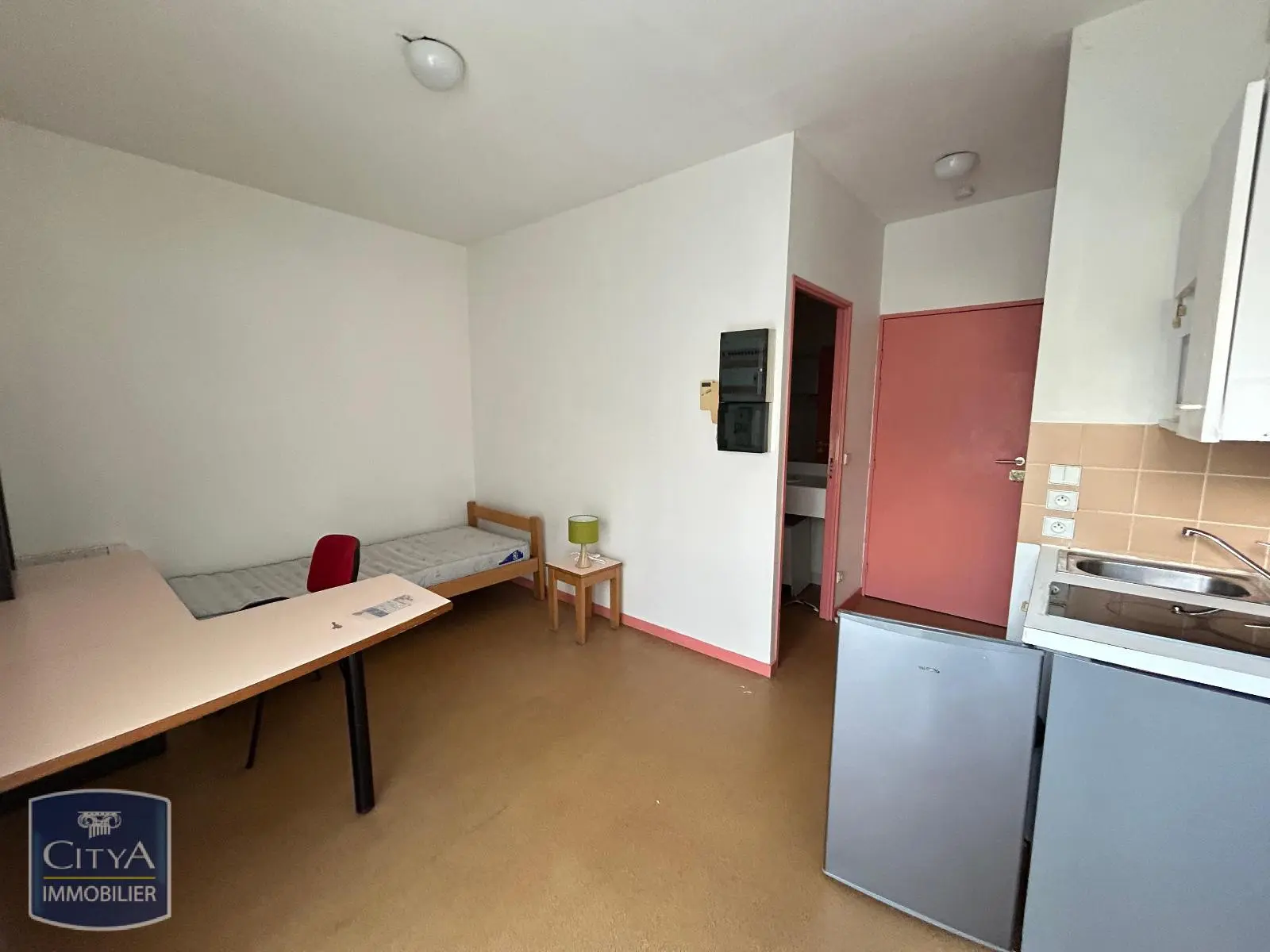 Photo 1 Appartement 1 pièce 18.5m²