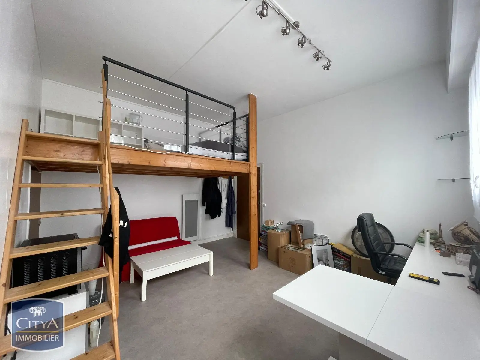 Photo 1 Appartement 1 pièce 27.88m²