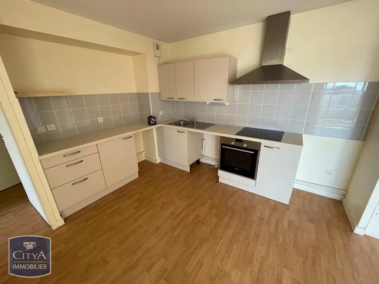 Photo 2 Appartement 3 pièces 53.99m²