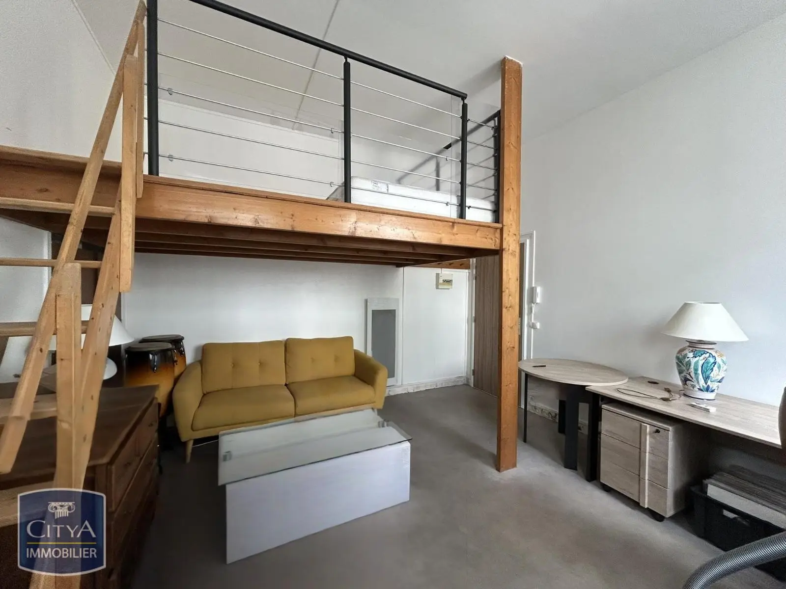 Photo 1 Appartement 1 pièce 27.88m²
