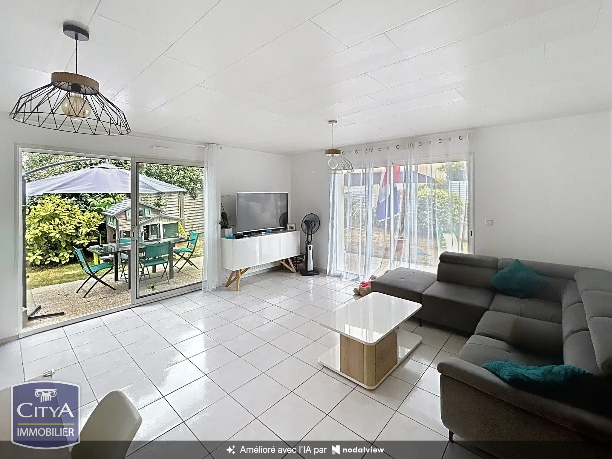 Photo 1 Maison 5 pièces 144.4m²