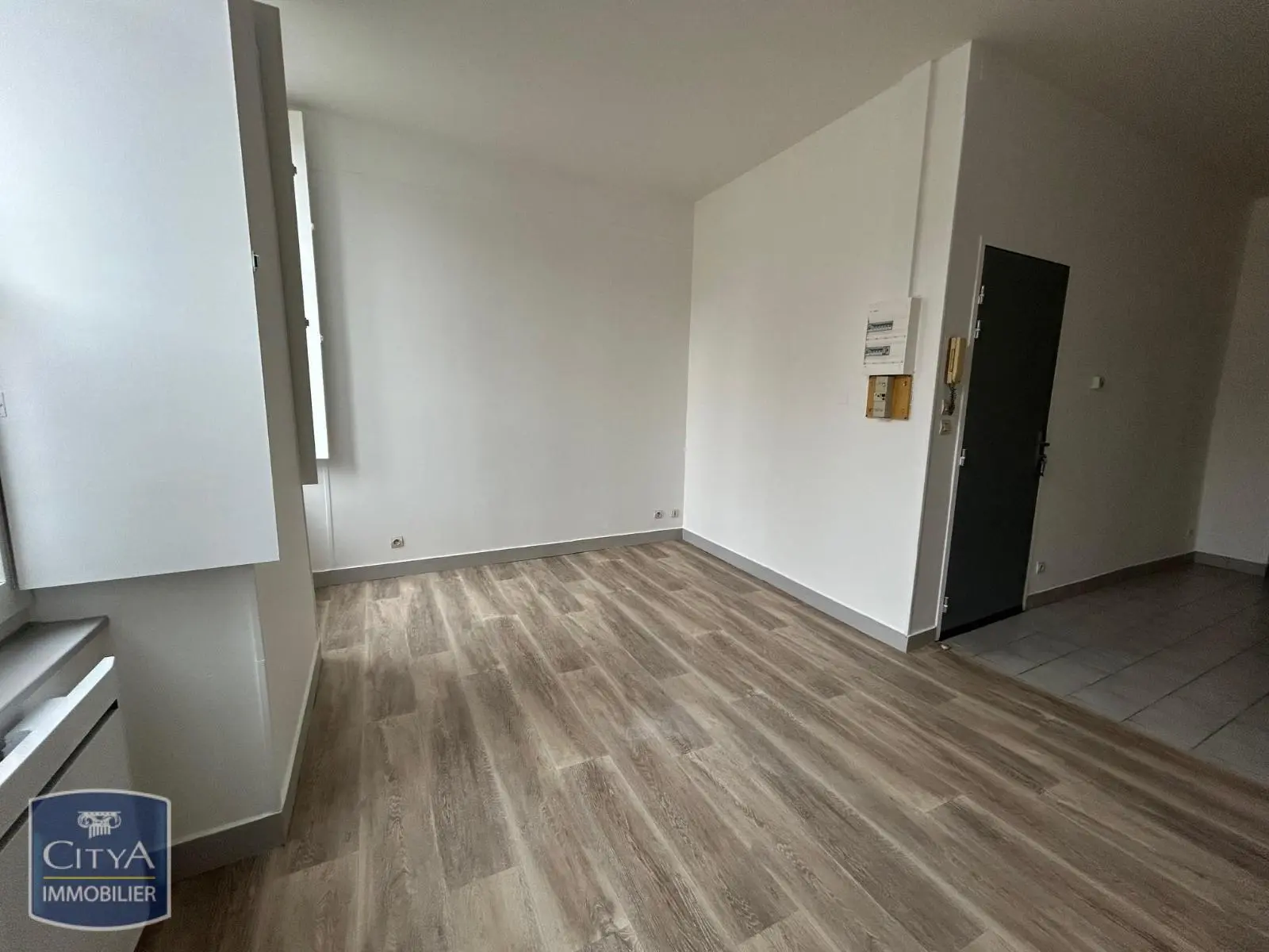 Photo 1 Appartement 1 pièce 30.42m²