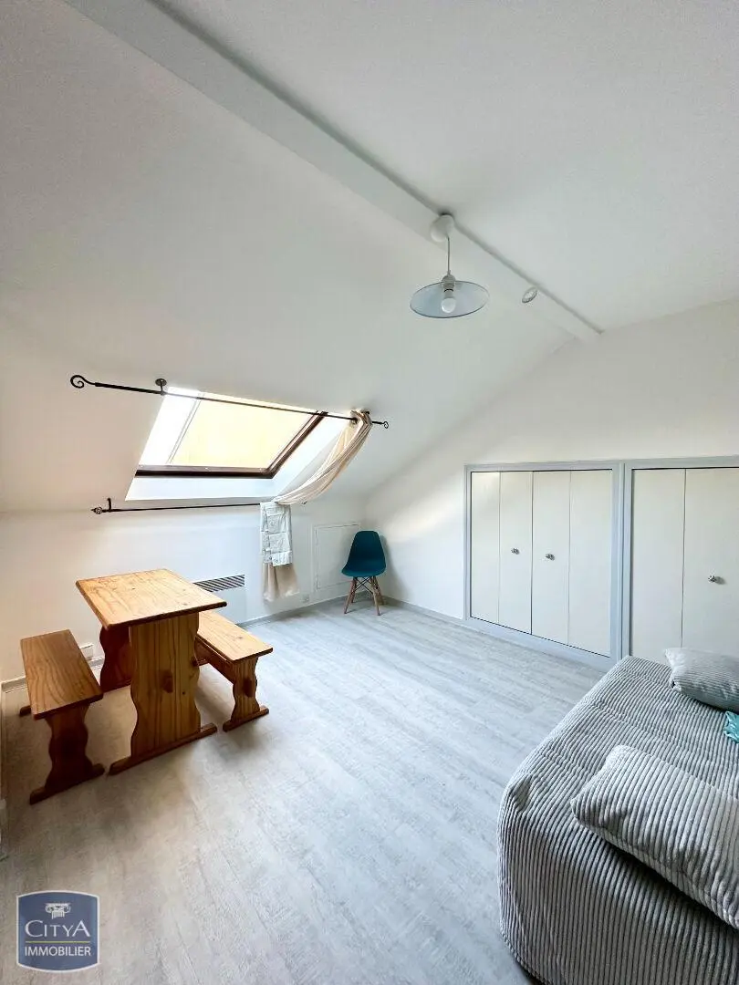 Photo 1 Appartement 1 pièce 15.94m²