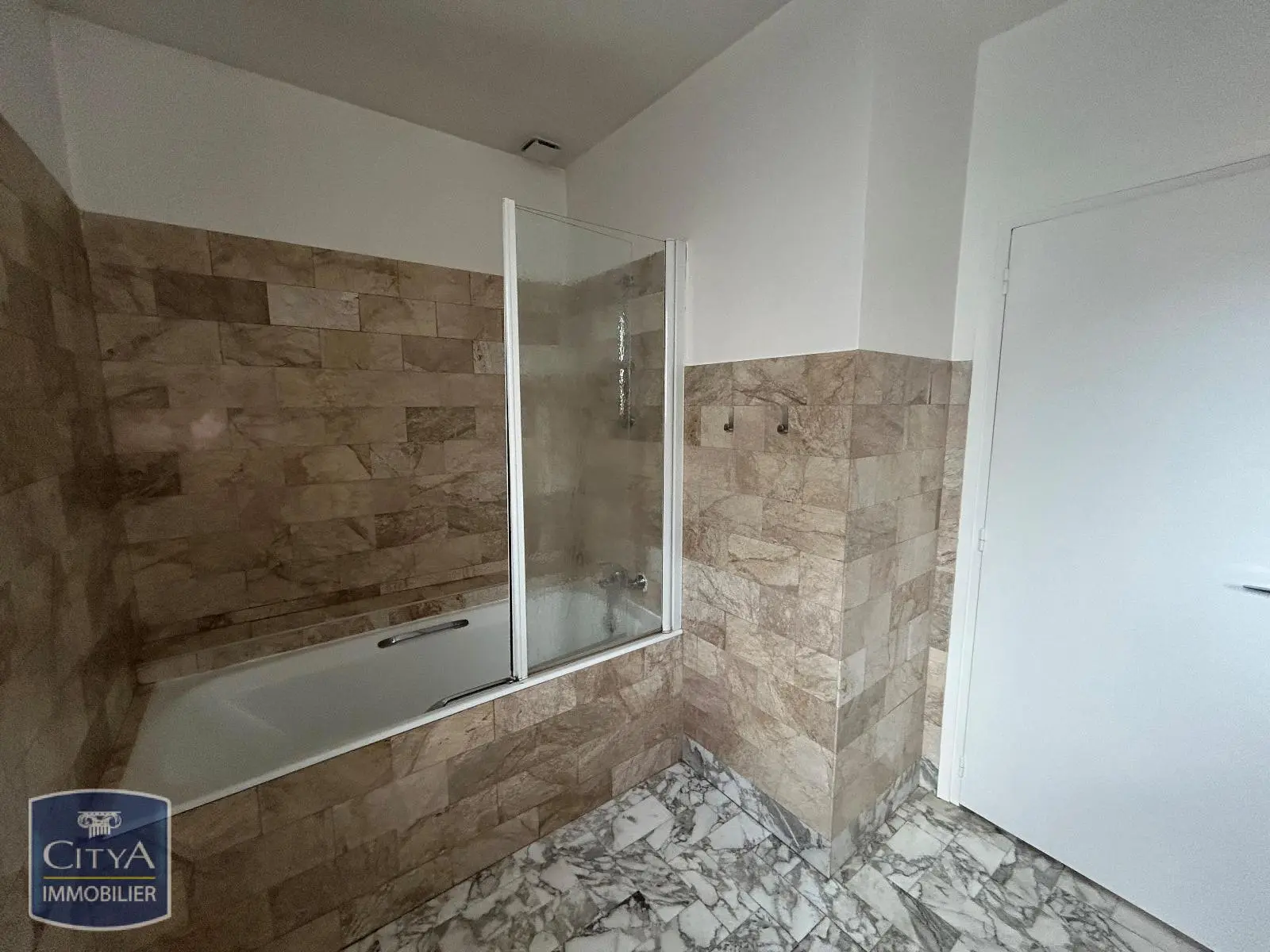 Photo 10 pour Appartement 6 pièces 129.55m² Photo 10 Appartement 6 pièces 129.55m²